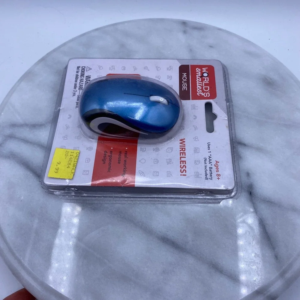 World's Smallest Wireless Mouse Blue Mini Working Ergonomic 4206 NEW Westminster